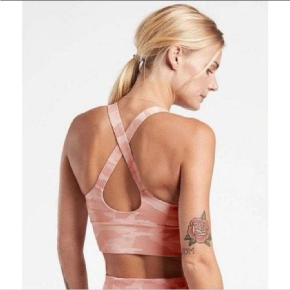 Athleta Warrior Longline Printed Bra in Pink Camo